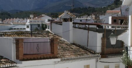 Ontdek de betoverde schoonheid van de witte dorpen van de Sierra de las Nieves